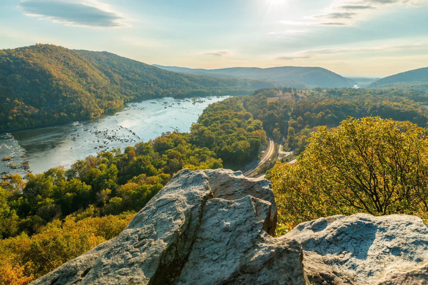 Weverton Cliffs (Fall Foliage Hike) — photograph 3