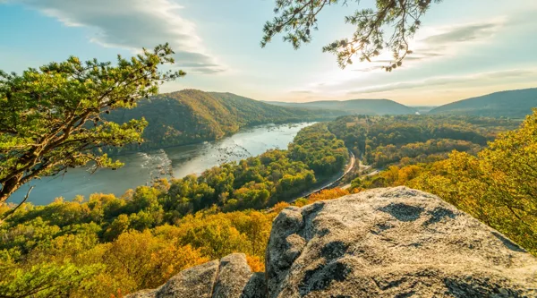 Weverton Cliffs (Fall Foliage Hike) — photograph 5