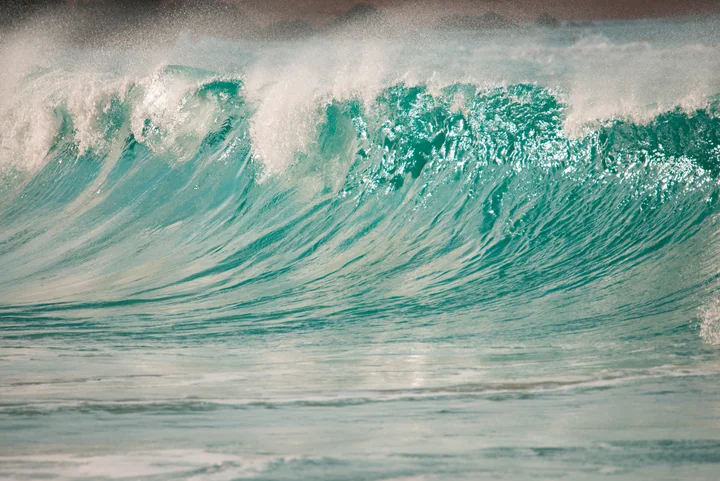 The Shape of a Wave — Kauaʻi, Hawaii