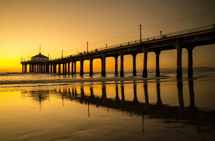 Manhattan Beach Pier — California, USA